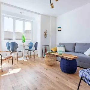 Le Lulli - Un T2 Moderne Et Epure Appartement